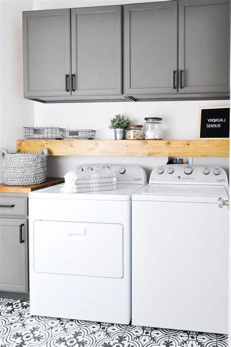 Inspiring Small Laundry Room Design And Decor Ideas 17 HMDCRTN