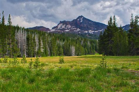 Golden Lake Hike Image