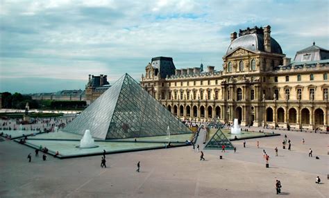 Por qué deberías visitar el museo de Louvre en París Blog Viajes