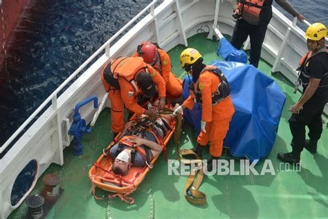 Basanas Evakuasi ABK Kapal Asing Di Perairan Sabang Republika Online