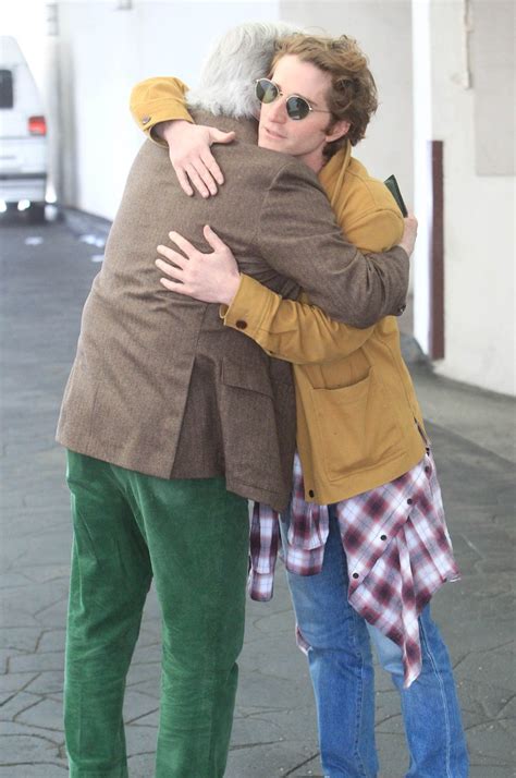 Henry Winkler, Son Max Spotted Grabbing Lunch in L.A.: Photos