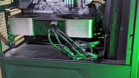 Slideshow Nvidia GeForce RTX 4090 Founders Edition Photos