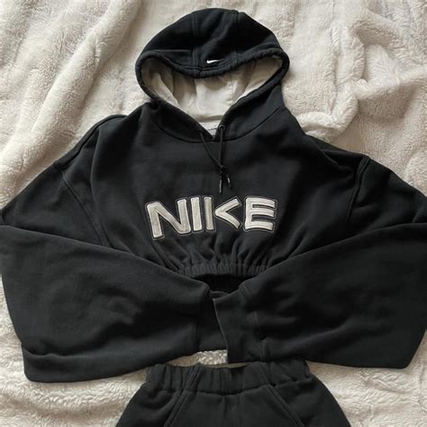 Nike Women's Navy and White Hoodie | Depop