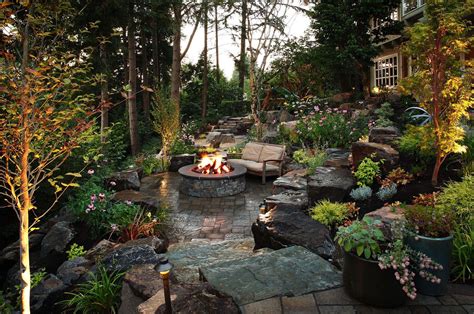 21 Fantastic Backyard Garden Ideas With Cozy Fire Pits