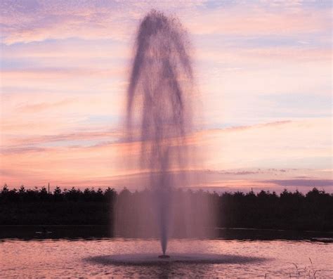 Falling Waters Floating Lake Fountain | SS2 | Lake Fountains | Norfolk UK