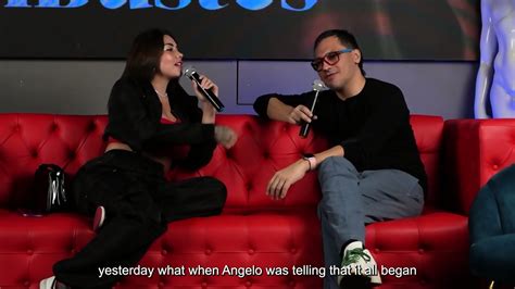 Sara Blonde Se Atraganta Con Una Verga Gorda Enfrente De Su Cornudo En Juan Bustos Show