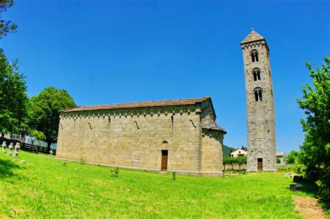 Église Saint Jean Baptiste Carbini