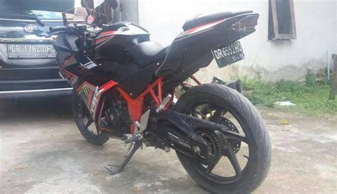 Modifikasi CB150R Tampil Lebih Sporty Photo Otosia