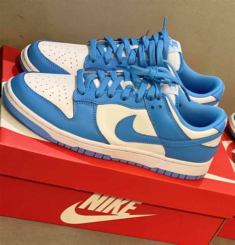 Dunk Low Unc