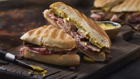 How To Make A Perfect Cuban Sandwich According To Chef Ronaldo Linares