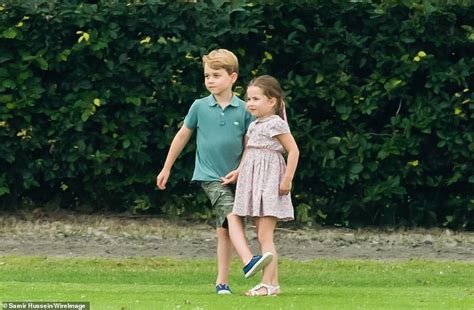 Heirs To Being Ten Beaming Prince George Looks Smart In New Portraits