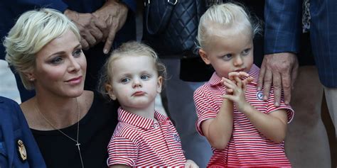 Charlene et Albert de Monaco emmènent leurs enfants à un dîner