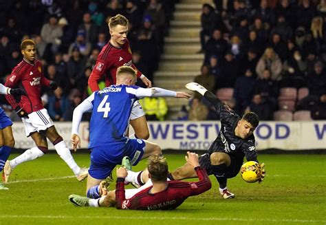 Cup Man Utd Se Qualifie Sans Trembler Foot 01