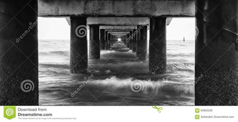 Imagen Blanco Y Negro Del Embarcadero De Shorncliffe Foto De Archivo