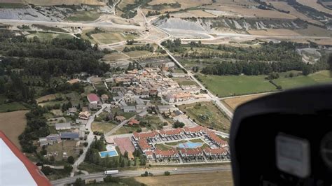 El pueblo pequeño cerca de Jaca con 251 habitantes para volar por el