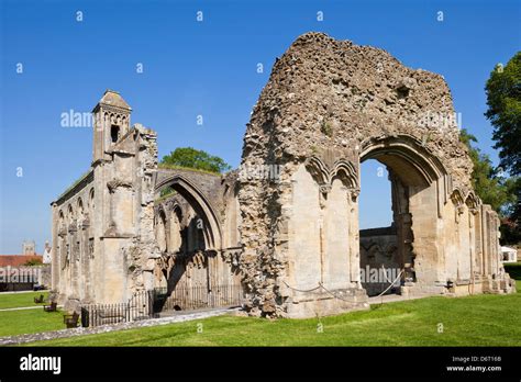 Glastonbury Abbey Lady Chapel Hi Res Stock Photography And Images Alamy