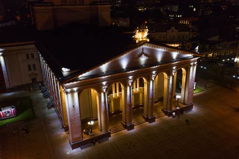 Рівненський академічний музично-драматичний театр