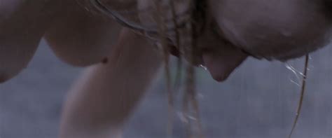 Nude Video Celebs Elena Bouryka Nude Della Pioggia Noi 2013