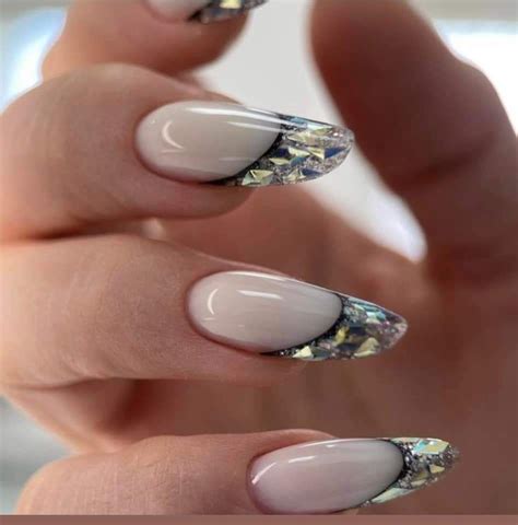 Pin by Anita Pinke on Körmi Fiberglass nails Trendy nails Nail art