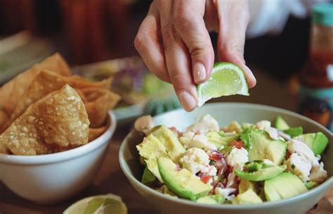 Chicago’s First Vegan Taqueria Is Mexican Mom-Approved | VegNews