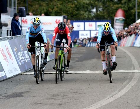 Championnats D Europe De Cyclo Cross Namur Juniors Hommes Le Show