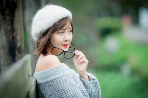 Asian Beret Glasses Bokeh Hands Glance Sweater HD Wallpaper