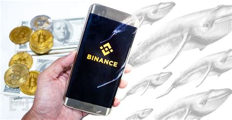 Queda no Preço do Bitcoin é Supostamente Causada Por Baleias na Binance