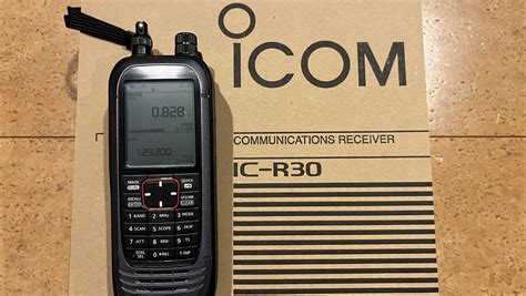 【未使用に近い】icom Ic R30 コミュニケーションレシーバー ワイドバンド受信機 エアーバンドスペシャル 中古の落札情報詳細