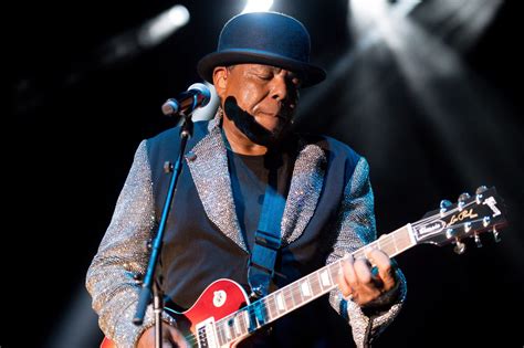 Tito Jackson takes last bow during Munich show days before death