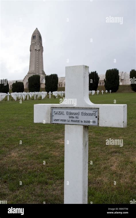 Las Tumbas De La Primera Guerra Mundial Los Soldados Franceses Que