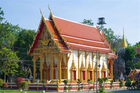 Vihara Del Tempio Buddista Wat Bun Tawee Wat Tumklaeb Fotografia Stock