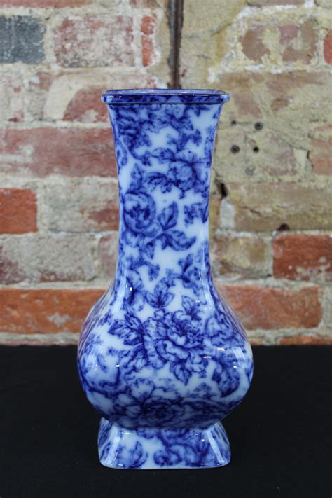 Lot Flow Blue Large Cavendish Vase