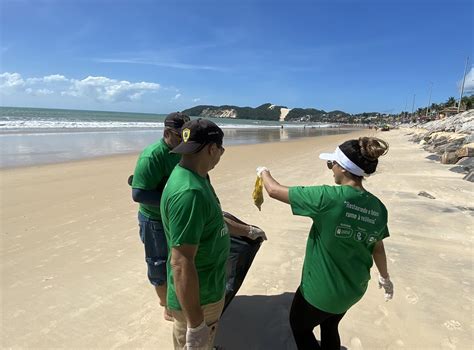 Mutir O De Limpeza Na Praia De Ponta Negra Recolheu Cerca De Kg De Lixo