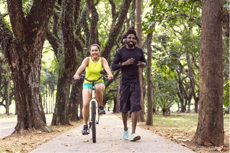 Correr Andar De Bicicleta Ou Caminhar Afinal Qual A Melhor Forma De