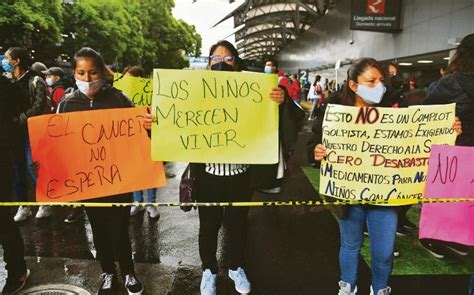 México protestas de padres de niños con cáncer Revista Suples