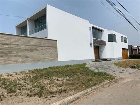 Vendo Linda Casa En Las Brisas De Villa Chorrillos Ref R95EE