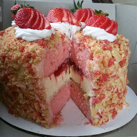 Strawberry Shortcake Cheesecake • Delish Club