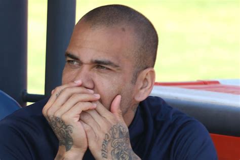 La Audiencia mantiene a Dani Alves en prisión preventiva por riesgo de