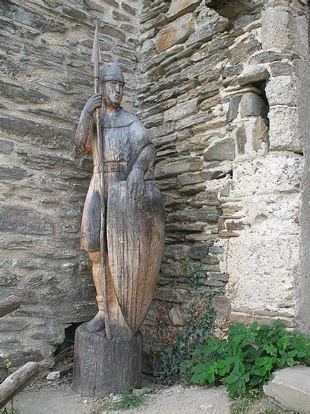 Ruines Du Ch Teau De Vallon Lacroix Barrez Pa Monumentum