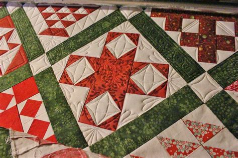 Sarah Lynns Quilting Finally Back To Carols Christmas Quilt