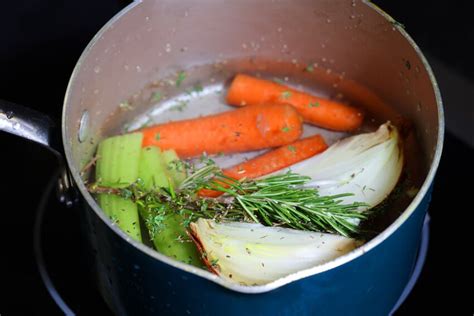 How To Make Vegetable Broth From Scraps Food Saver