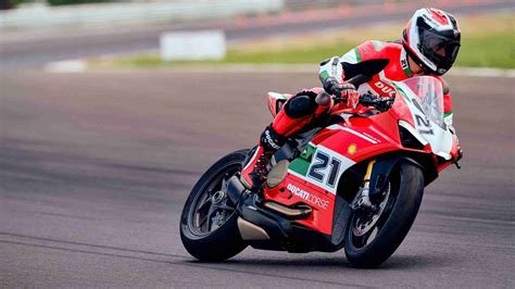 Ducati Panigale V Troy Bayliss Tribute Iamabiker Everything