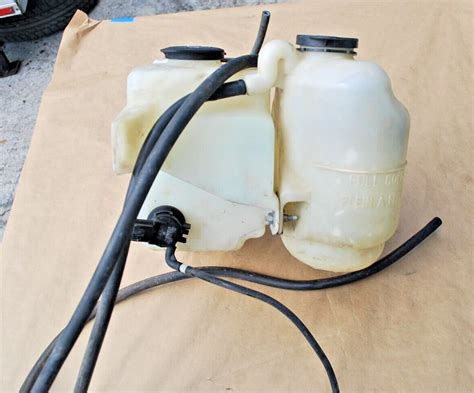 2006 HUMMER H3 COOLANT RESERVOIR RADIATOR OVERFLOW WIPER FLUID TANKS