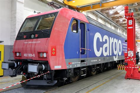 SBB Cargo Lokomotive Baureihe Re 482 009 8 Mit Werbung F Flickr