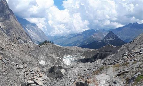 Carovana Dei Ghiacciai Di Legambiente In Valle DAosta Focus Su Miage