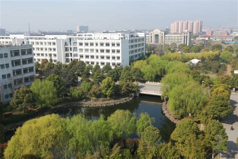 纺织学院大楼