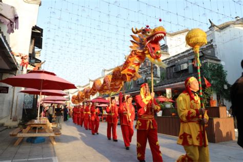 “新年赶大集 独山打猪衁”独山红军街首届新年民俗赶大集活动广受游客青睐 中国网