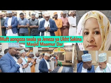 Mufti Wa Tanzania Na Kaimu Shekh Wa Mkoa Wa Dar Walivyoongoza Swala Ya