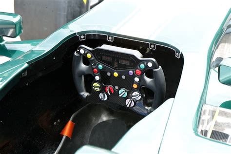 How An F1 Steering Wheel Works Ultimate Guide Flow Racers