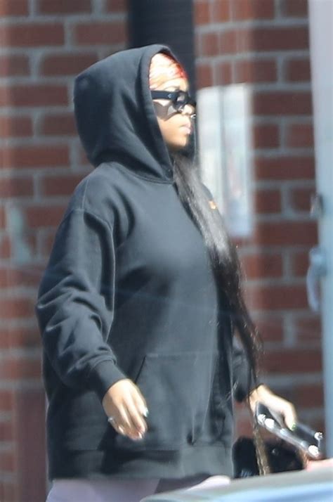 H.E.R. Heading to a Studio in Los Angeles 09/18/2023 – HawtCelebs